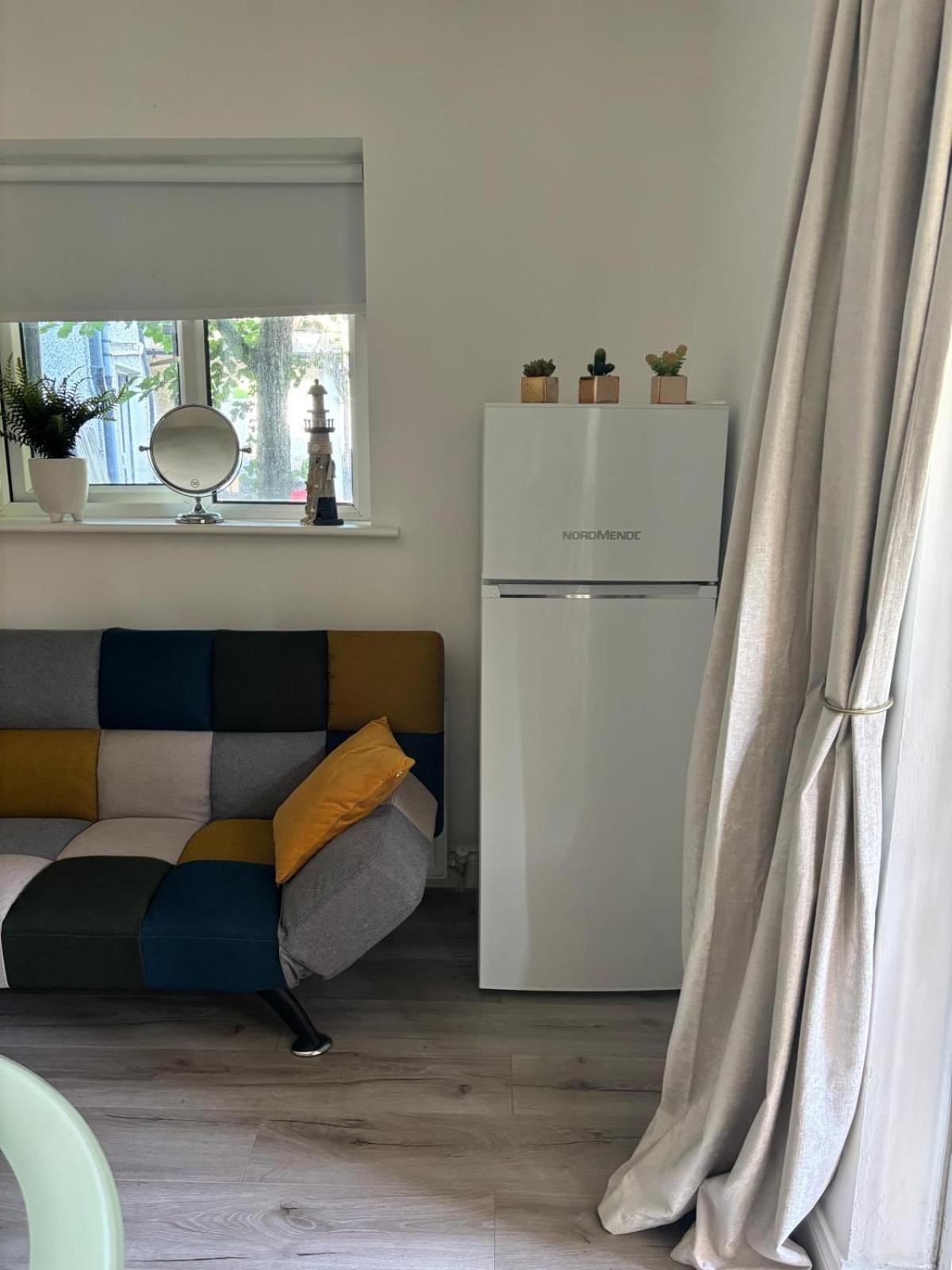 Basement Studio Apartment Ballina  Esterno foto